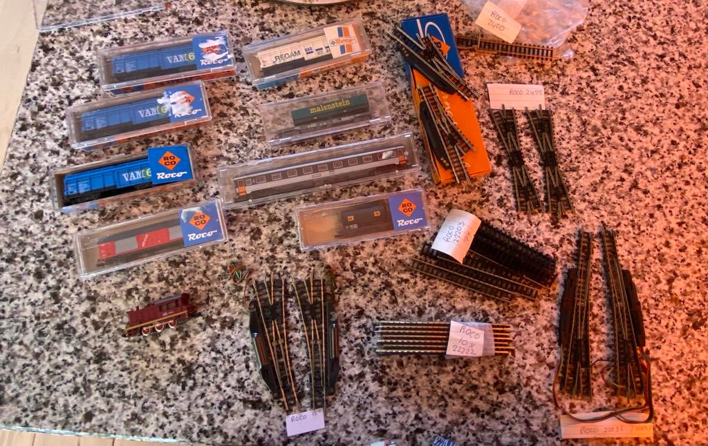 Grote collectie vintage Roco N spoor wagons wissels rails, Ophalen of Verzenden, Nieuw