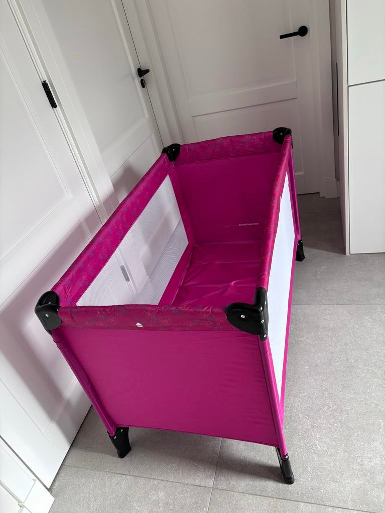 Roze reisbedje/campingbedje, Kinderen en Baby's, Babywiegjes en Ledikanten, Ophalen, Gebruikt, Reisbedje