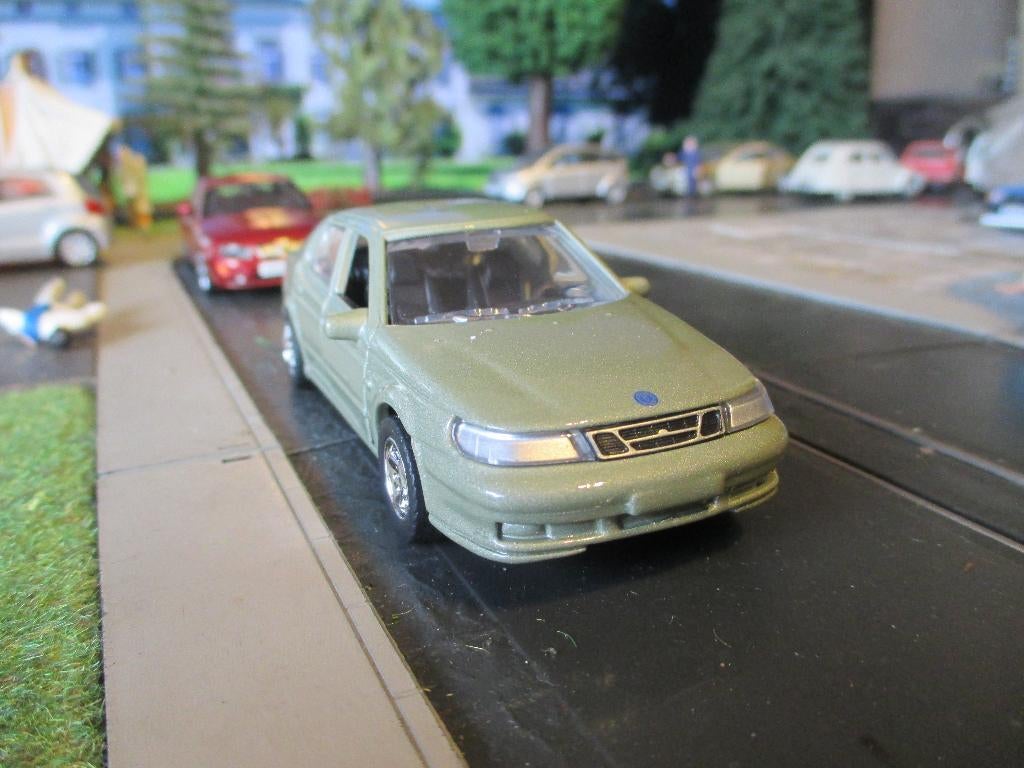 1/43 1997-2009 Saab 9-5 - Hongwell Nieuw in de verpakking, Hobby en Vrije tijd, Modelauto's | 1:43, Ophalen of Verzenden, Zo goed als nieuw