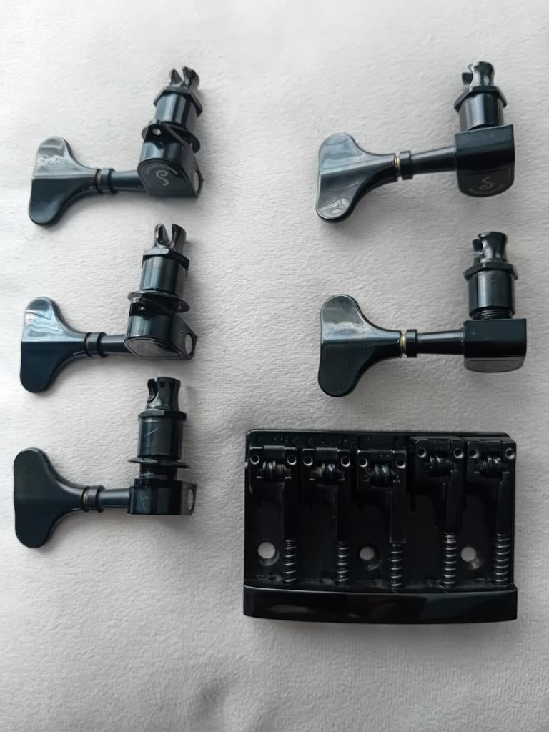 Set Schaller bas tuners en brug, Muziek en Instrumenten, Instrumenten | Onderdelen, Ophalen of Verzenden, Zo goed als nieuw, Elektrische gitaar
