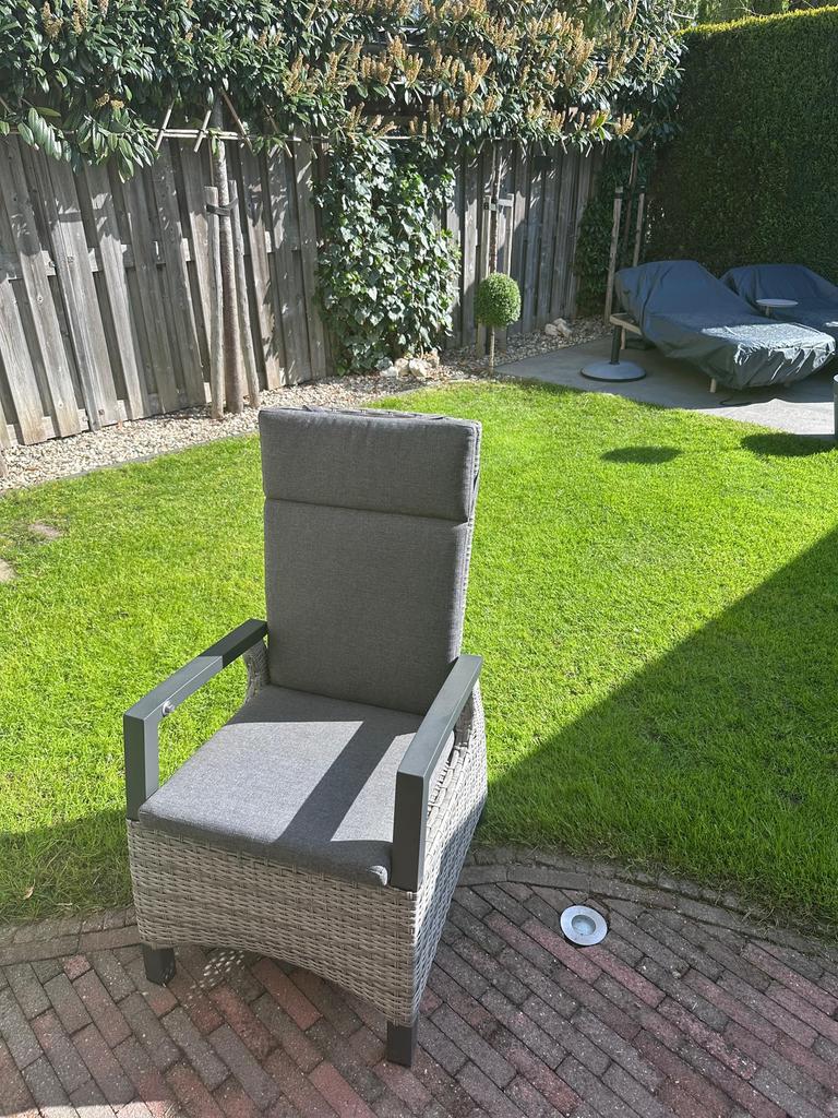 Mooie tuinstoel, Tuin en Terras, Ophalen, Zo goed als nieuw, Wicker