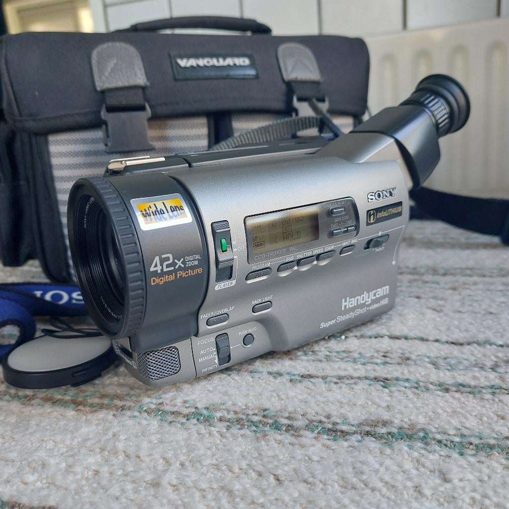 Videocamera Hi8 Sony CCD-TR3100E met 42x digitale zoom, Ophalen, Hi 8, Camera