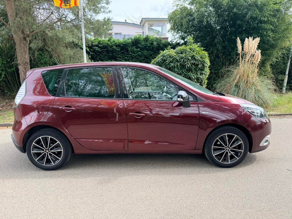 Renault Scénic 1.2 TCE 85KW NAVI/XENON/ STOEL VW/CLIMA/TREKH, Auto's, Renault, Voorwielaandrijving, 4 cilinders, Leder en Stof