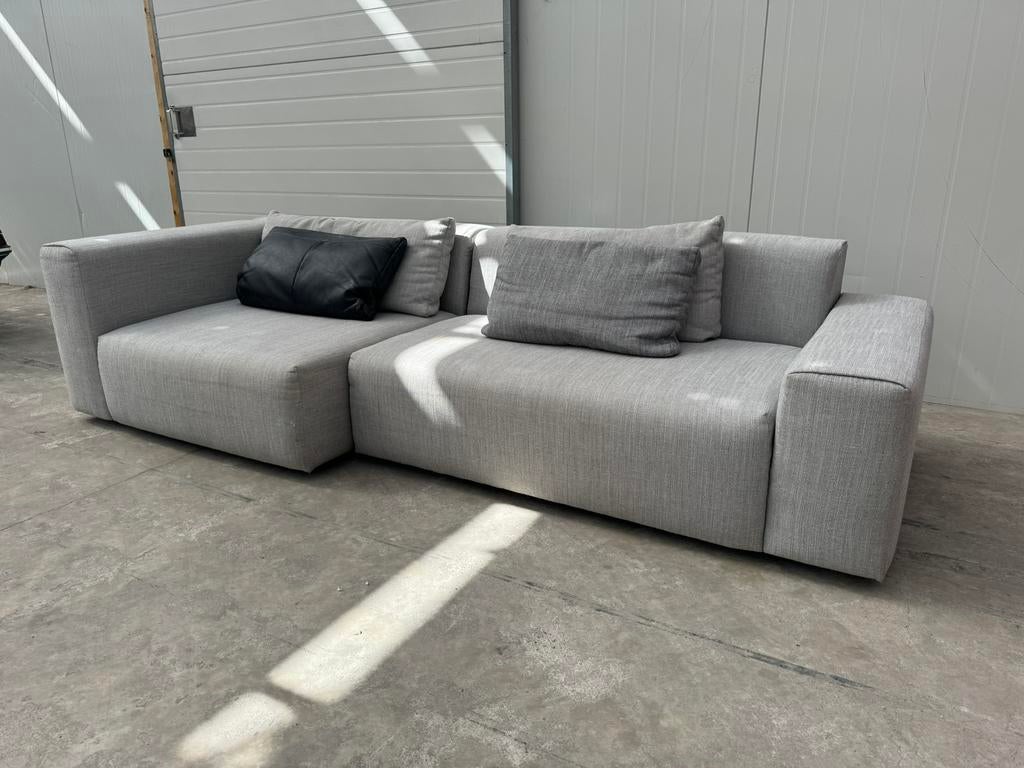 Ruime Grijze Montèl Loungebank | Professioneel gereinigd, Montèl, 250 tot 300 cm, Gebruikt, Mijnsherenweg