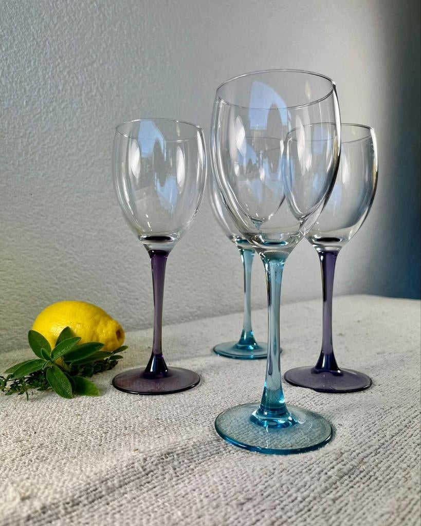 mix & match set Franse wijnglazen blauw en paarse voet, Overige typen, Ophalen of Verzenden, Zo goed als nieuw, X