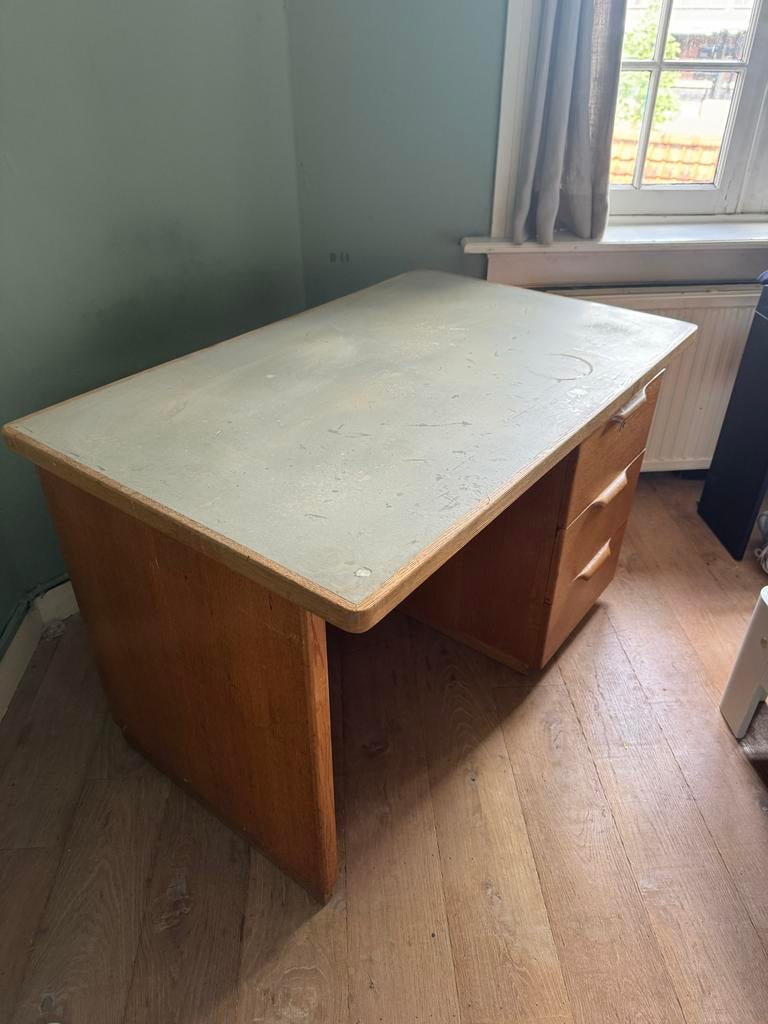 Vintage houten bureau met lades, Huis en Inrichting, Bureaus, Ophalen, Gebruikt, 120 cm, 75 cm