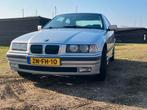 Lichte schade: BMW E36  1.9 I 316 Compact AUT 1999 Grijs, Achterwielaandrijving, 4 cilinders, Bedrijf, 1895 cc