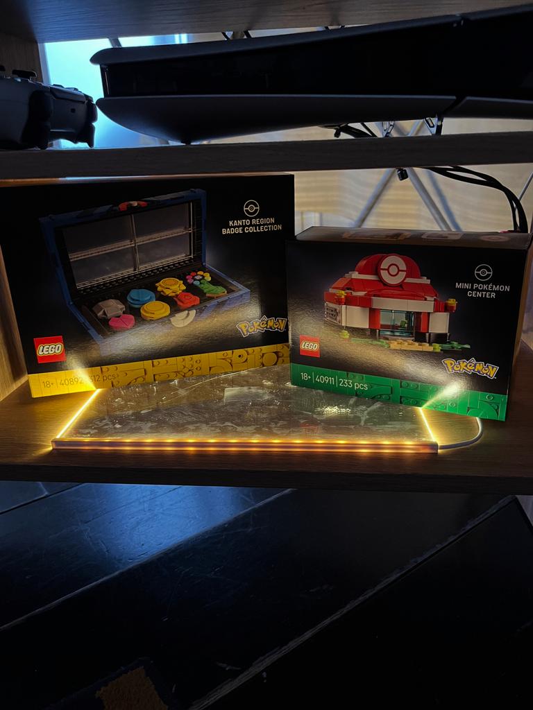 Lego Pokémon Kanto Badge Collectie + Mini Pokémon Center, Ophalen of Verzenden, Nieuw, Complete set, Lego
