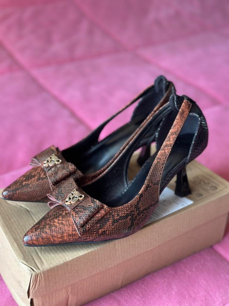 Snake Print Heels with Bow Detail Pointed Toe Size 39 – New, Ophalen of Verzenden, Nieuw, Bruin