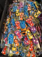 Partij sleutelhangers slippers 1000 stuks, Ophalen of Verzenden, Nieuw, Overige typen