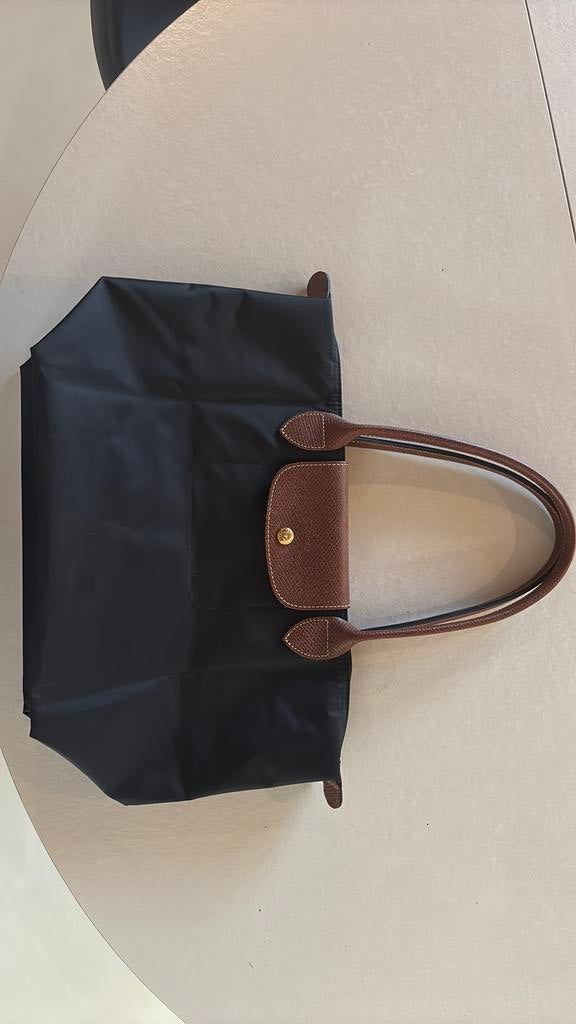 Longchamp zwart maat M, Sieraden, Tassen en Uiterlijk, Tassen | Schoudertassen, Ophalen, Zwart