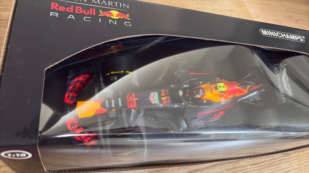Max Verstappen  RB14 – Australië GP 2018 – 1:18 Minichamps, Ophalen of Verzenden, Zo goed als nieuw, MiniChamps
