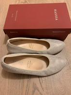 Hassia pumps met lage hak maat 6 is 39, Ophalen of Verzenden, Gedragen, Overige kleuren, Schoenen met lage hakken