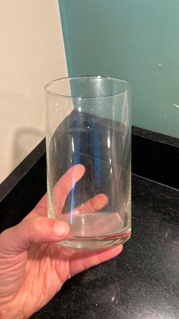 Cilinder vaas, Huis en Inrichting, Woonaccessoires | Vazen, Zo goed als nieuw, Overige kleuren, Minder dan 50 cm, Glas, Ophalen of Verzenden