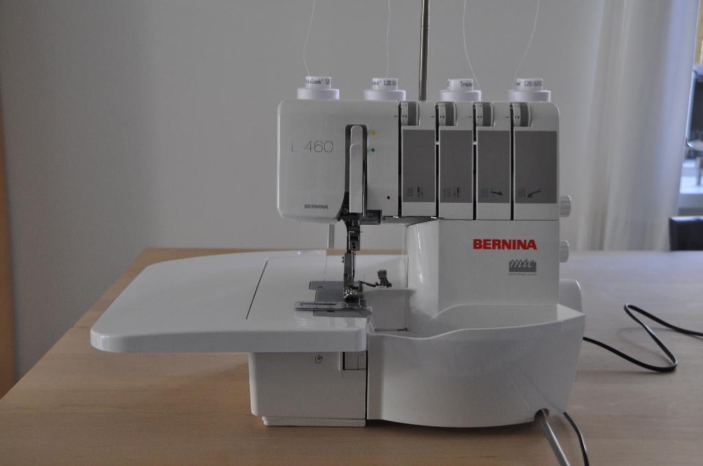 Lockmachine Bernina L460 NIEUW, met garantie, compleet, Ophalen, Nieuw, Lockmachine, Bernina