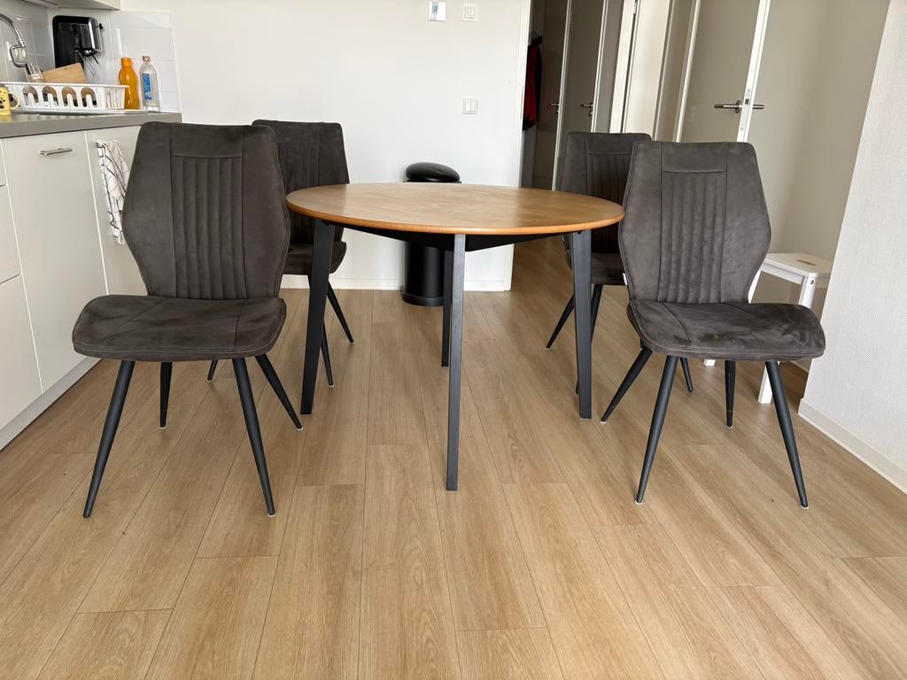 Eetafel en eetkamerstoelen, Ophalen, Gebruikt, Luxe, 4 tot 6 stoelen