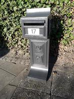 Retro leuke brievenbus, Ophalen, Gebruikt, Beton, Staande brievenbus