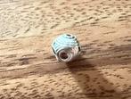 Pandora zilvere bedel / charm met strass steentje., Sieraden, Tassen en Uiterlijk, Bedels, Pandora, Ophalen of Verzenden, Zo goed als nieuw