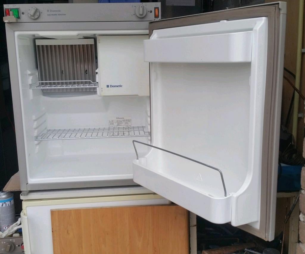 Dometic RM 4211 absorptie inbouw koelkast, Caravans en Kamperen, Ophalen of Verzenden