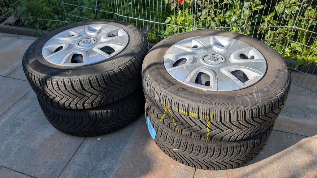 Michelin Alpin 6 winterbanden 205/60 R16 96H XL, Auto-onderdelen, Banden en Velgen, Ophalen, Gebruikt, 16 inch, Band(en)