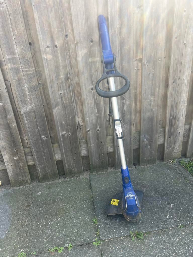 Lux grastrimmer van Karwei - Werkt nog goed!, Tuin en Terras, Grastrimmers, Ophalen of Verzenden, Gebruikt, 10 tot 30 cm, Elektrisch