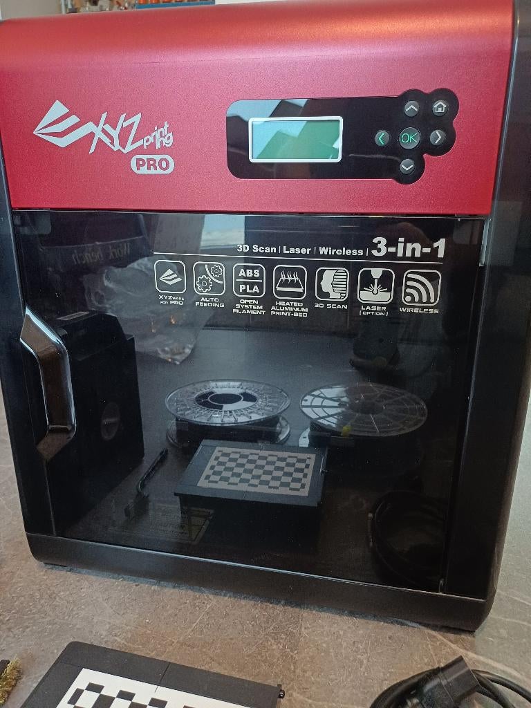 XYZ Printing Pro 3D printer in nieuwstaat + 3x filament etc, Computers en Software, 3D Printers, Ophalen, Zo goed als nieuw