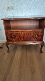 Mooi kastje, Ophalen, Zo goed als nieuw