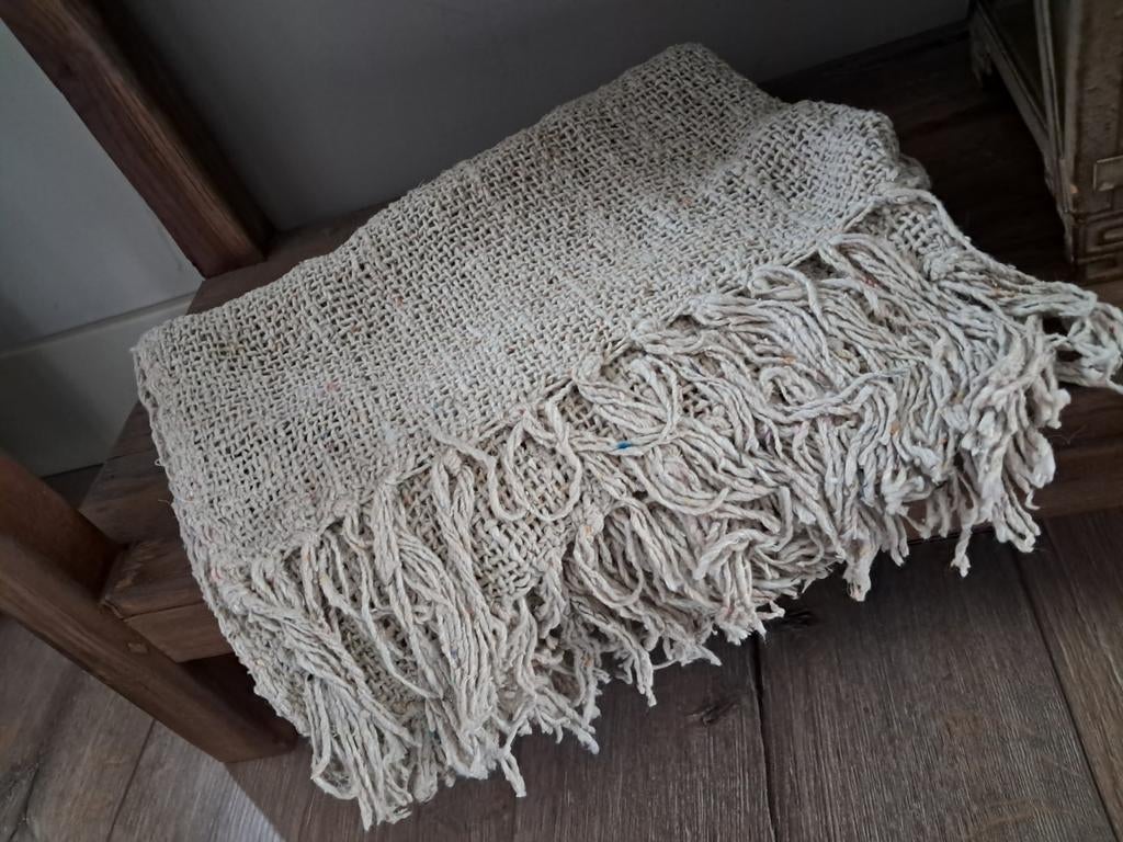 Deco shabby plaid €21,99 p.s. 
60x150cm, Ophalen of Verzenden, Nieuw