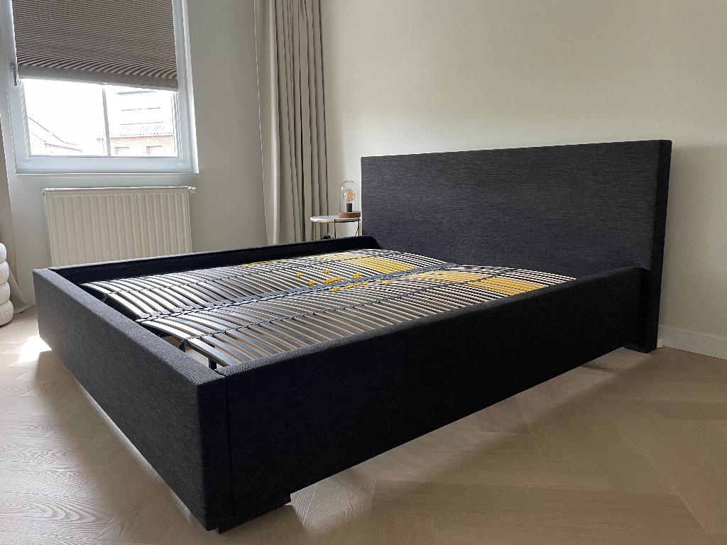 Tweepersoonsbed - bedombouw, Huis en Inrichting, Slaapkamer | Bedden, Ophalen, Tweepersoons, Zo goed als nieuw, 180 cm
