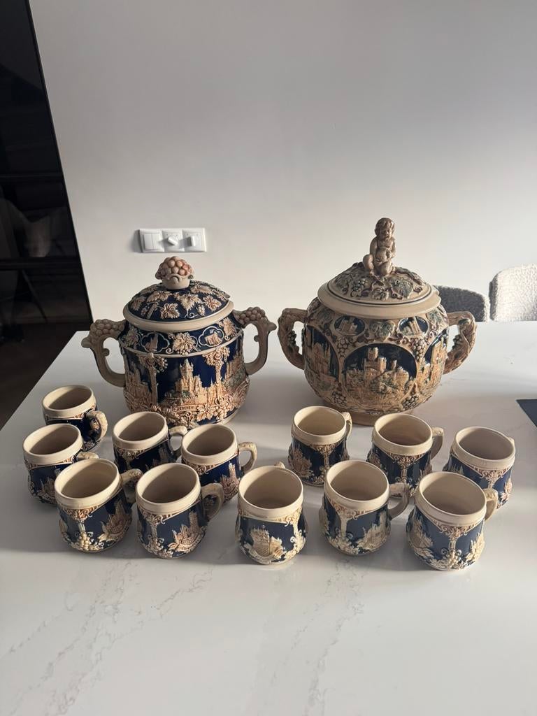 Duitse keramische bowlset met kasteelmotieven, Antiek en Kunst, Ophalen of Verzenden