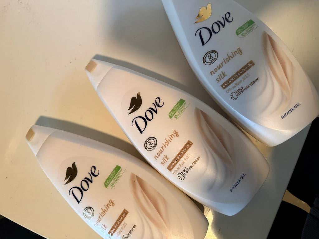 3x Dove Nourishing Silk Douchegel 750ml, Ophalen of Verzenden, Nieuw, Bad & Douche