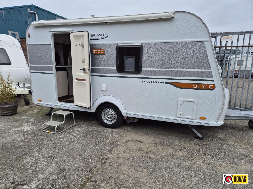 LMC Style 370 D, Caravans en Kamperen, Caravans, Bedrijf, tot en met 3, 750 - 1000 kg, Treinzit, LMC en Münsterland, Frans bed