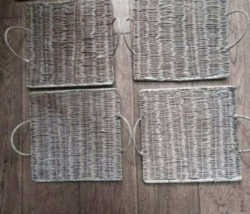 4x ratan placemats, Ophalen of Verzenden, Zo goed als nieuw, Bord