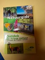 Boek - Fryske Gea natuurgids en handboek natuur, Boeken, Ophalen of Verzenden, Natuur algemeen
