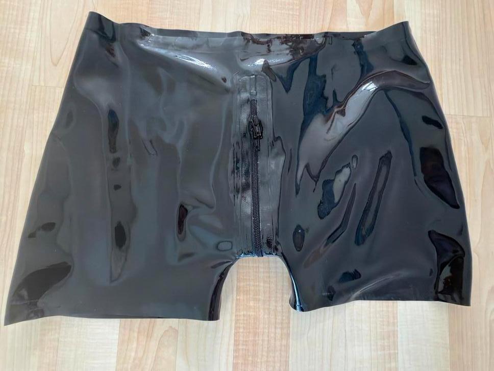 Zwarte latex boxershorts in de maat L of  XL, Ophalen of Verzenden, Zo goed als nieuw