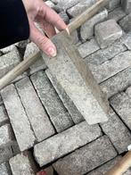 Gratis tegeltjes waaltjes ongeveer 450 stuks, Tuin en Terras, Tegels en Klinkers, Ophalen, Gebruikt, Beton, Klinkers