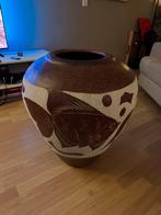Terracotta vaas met vissen en planten, Ophalen, Steen, Overige kleuren, 50 tot 75 cm