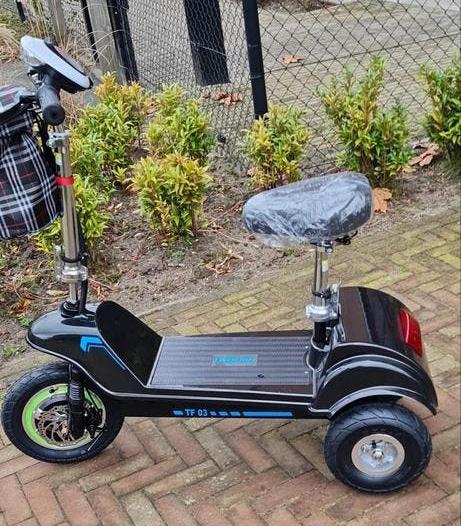 Opvouwbare Elektrische Driewieler Scooter - Nieuw in Doos, Fietsen en Brommers, Steps, Ophalen, Nieuw, Overige typen