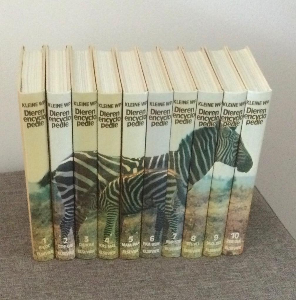 10 delig Dieren encyclopedie dierenboeken., Ophalen of Verzenden, Zo goed als nieuw, Overige diersoorten