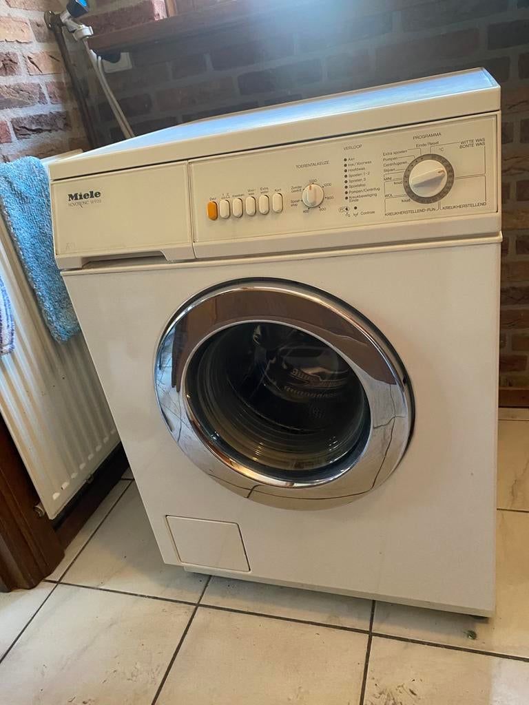 Miele wasmachine W9135 Novotronic, Witgoed en Apparatuur, Wasmachines, Ophalen, Gebruikt, 1200 tot 1600 toeren, 85 tot 90 cm
