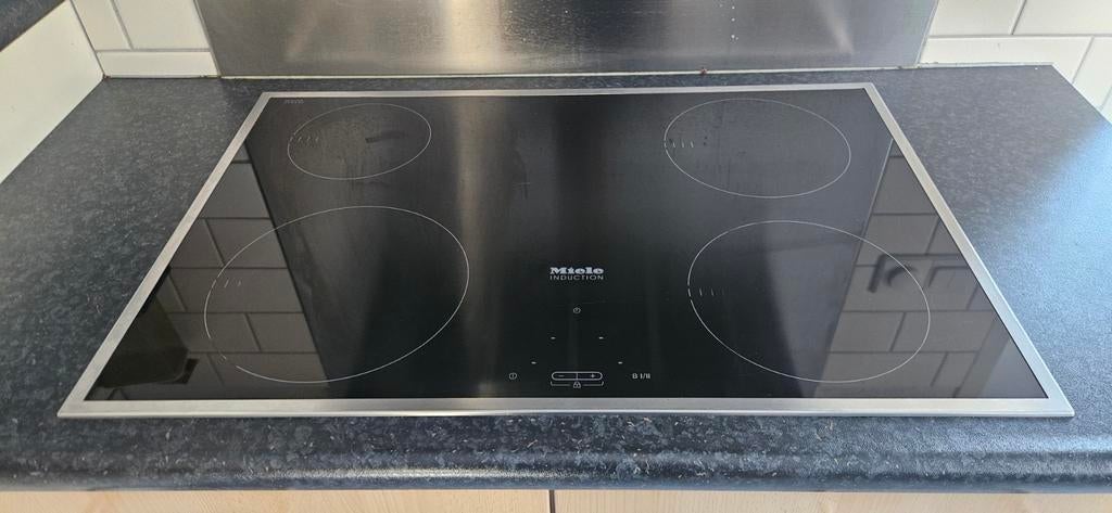 Miele inductie kookplaat 76 cm breed, Witgoed en Apparatuur, Kookplaten, Ophalen, Gebruikt, 4 kookzones, Inbouw