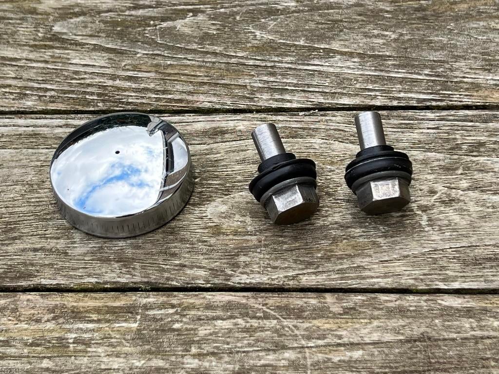 MGb MG-b Dop kleppendeksel chrome en bevestigingsmoeren, Ophalen of Verzenden, Zo goed als nieuw