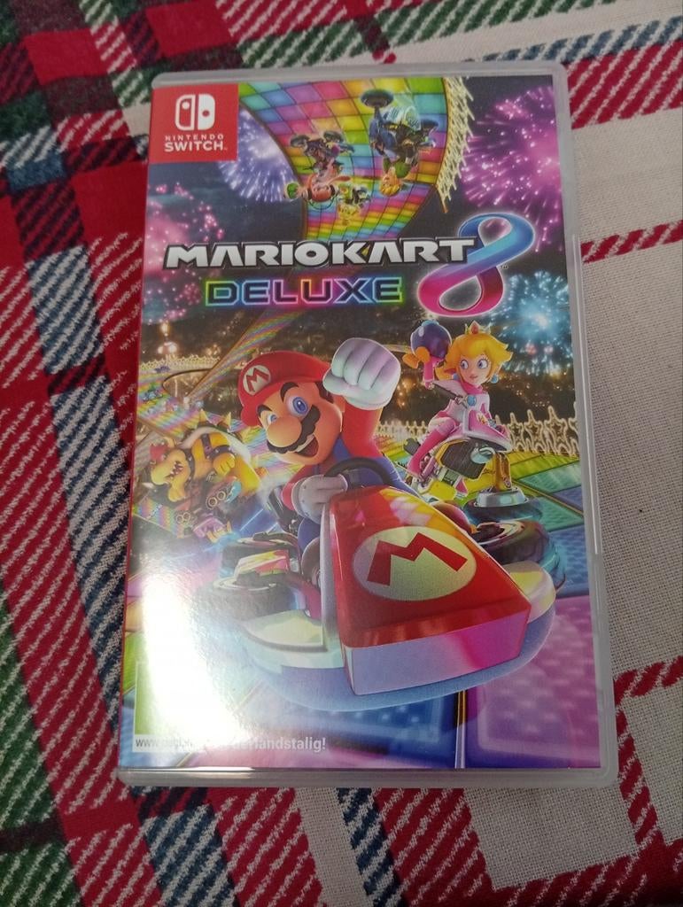 Mario Kart 8 Deluxe voor RUILEN, Spelcomputers en Games, Games | Nintendo Switch, Ophalen, Racen en Vliegen, Zo goed als nieuw