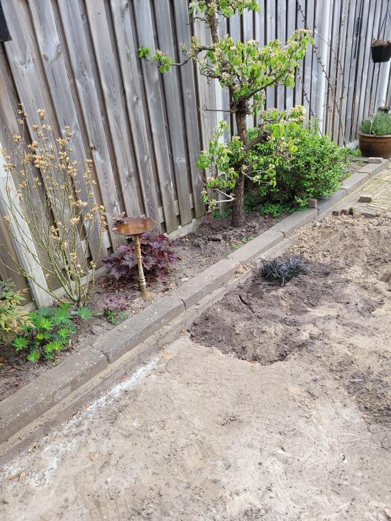 Betonbielzen 15x15x60 cm - 44 stuks en 2 halve, Tuin en Terras, Ophalen