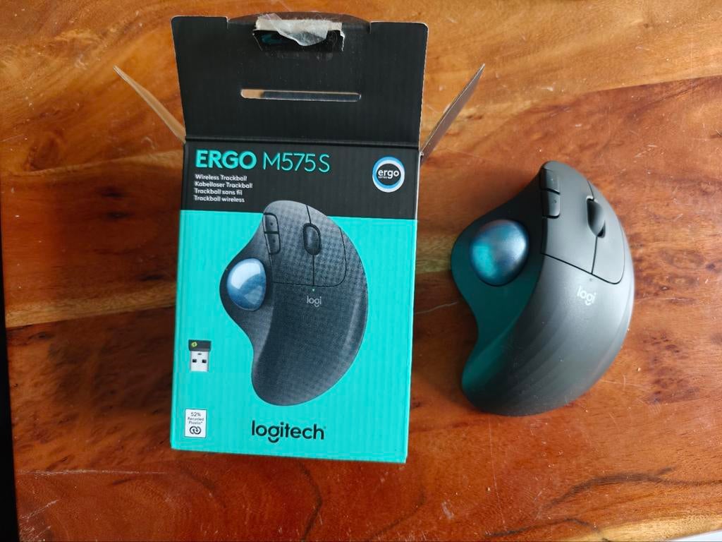 Logitech Ergo M575S Trackball Muis - Zo goed als nieuw, Computers en Software, Muizen, Rechtshandig, Muis, Ergonomisch, Logitech
