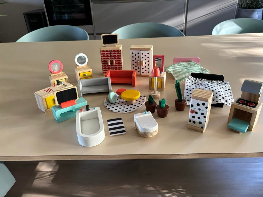 Houten poppenhuis meubels van de Hema, Ophalen, Zo goed als nieuw