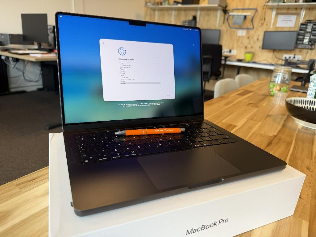 Apple MacBook Pro M3 Max 14" – 64GB – 2TB – Als nieuw, 1 TB of meer, 64 GB of meer, Zo goed als nieuw, De beek 8a, Hoevelaken