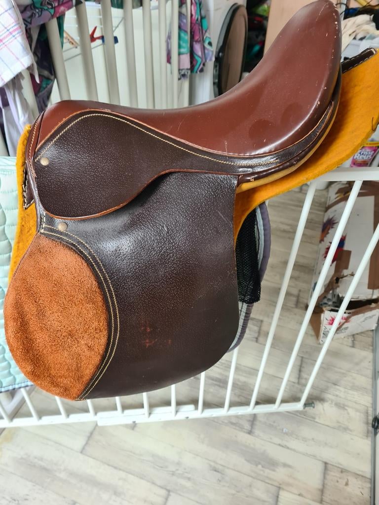 Zadeltje klein speel of sier item, Dieren en Toebehoren, Ophalen, Zo goed als nieuw, Overige soorten