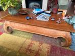 Opiumtafel van hout met karakteristieke gebruikssporen, Ophalen, Gebruikt, 100 tot 150 cm, 50 tot 100 cm