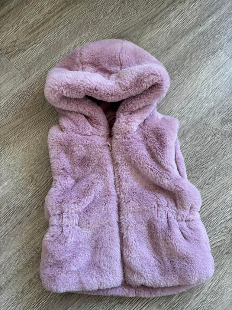 Super zachte bodywarmer maat 74, Kinderen en Baby's, Babykleding | Maat 74, Ophalen of Verzenden, Zo goed als nieuw, Meisje, Jasje